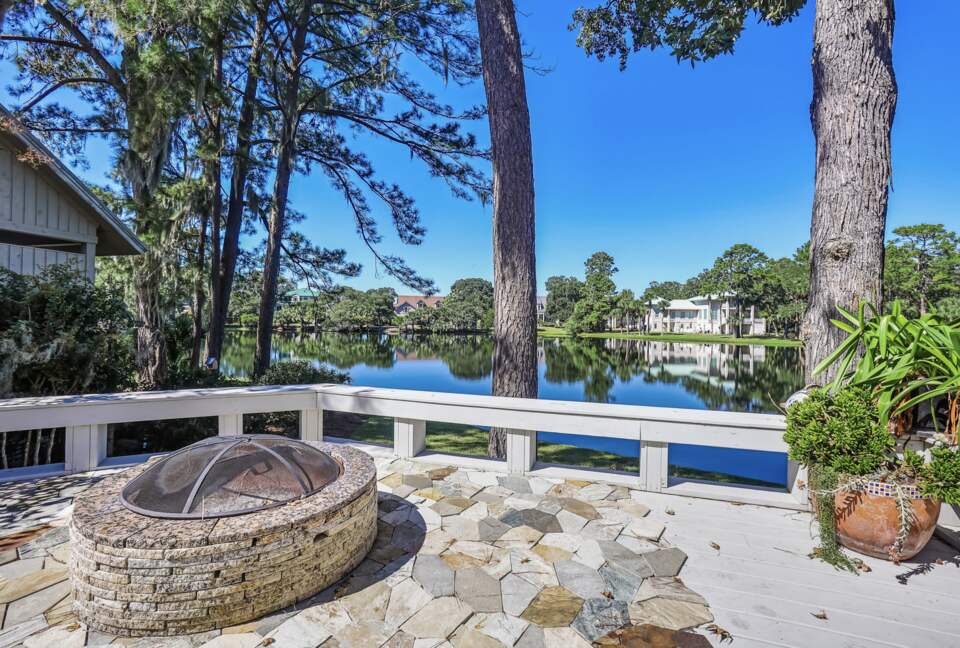 Bell Cottage on Lagoon - Savannah, Georgia