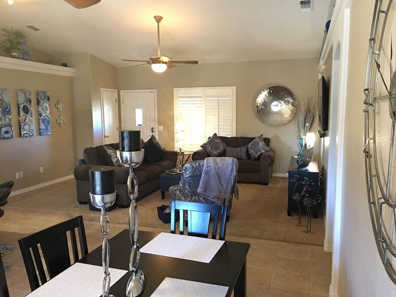 Lake Havasu Paradise | Solar Heated Pool | Hot Tub | Tiki Bar | Backyard Resort - Lake Havasu City, Arizona