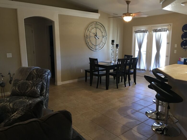 Lake Havasu Paradise | Solar Heated Pool | Hot Tub | Tiki Bar | Backyard Resort - Lake Havasu City, Arizona