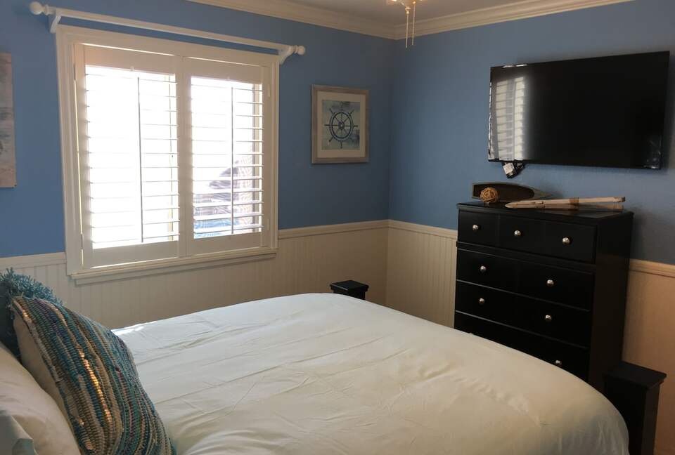 Lake Havasu Paradise | Solar Heated Pool | Hot Tub | Tiki Bar | Backyard Resort - Lake Havasu City, Arizona