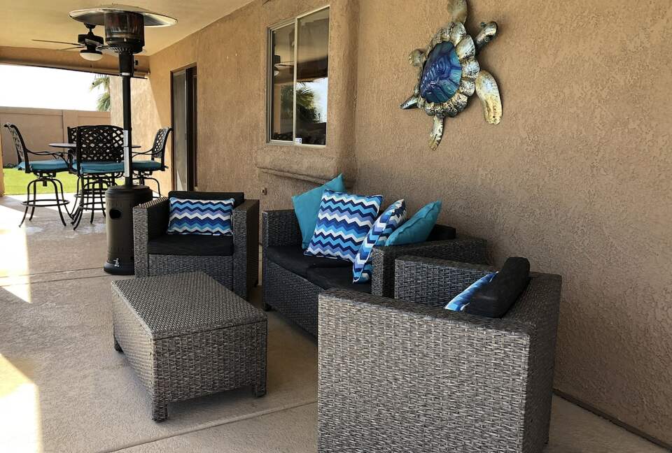 Lake Havasu Paradise | Solar Heated Pool | Hot Tub | Tiki Bar | Backyard Resort - Lake Havasu City, Arizona