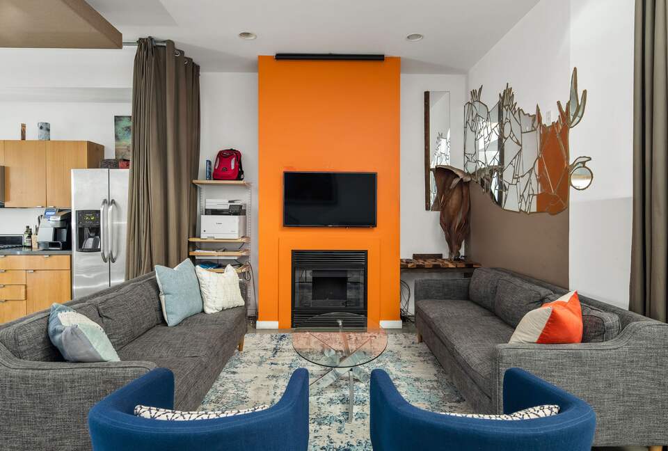 Luxurious 4-Story Beach Loft w/ Rooftop Perch - Los Angeles, California