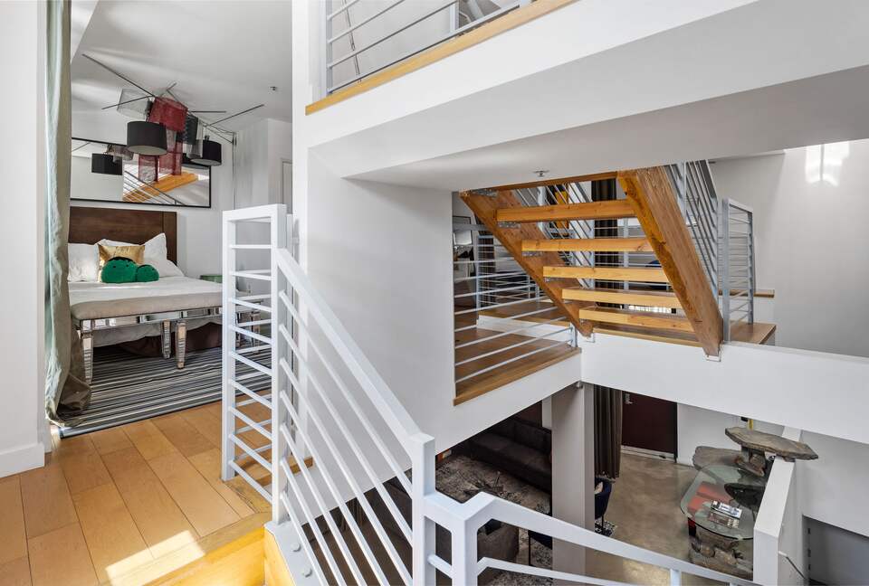 Luxurious 4-Story Beach Loft w/ Rooftop Perch - Los Angeles, California