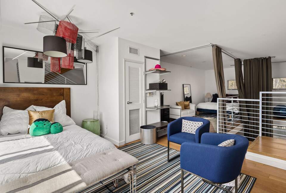 Luxurious 4-Story Beach Loft w/ Rooftop Perch - Los Angeles, California