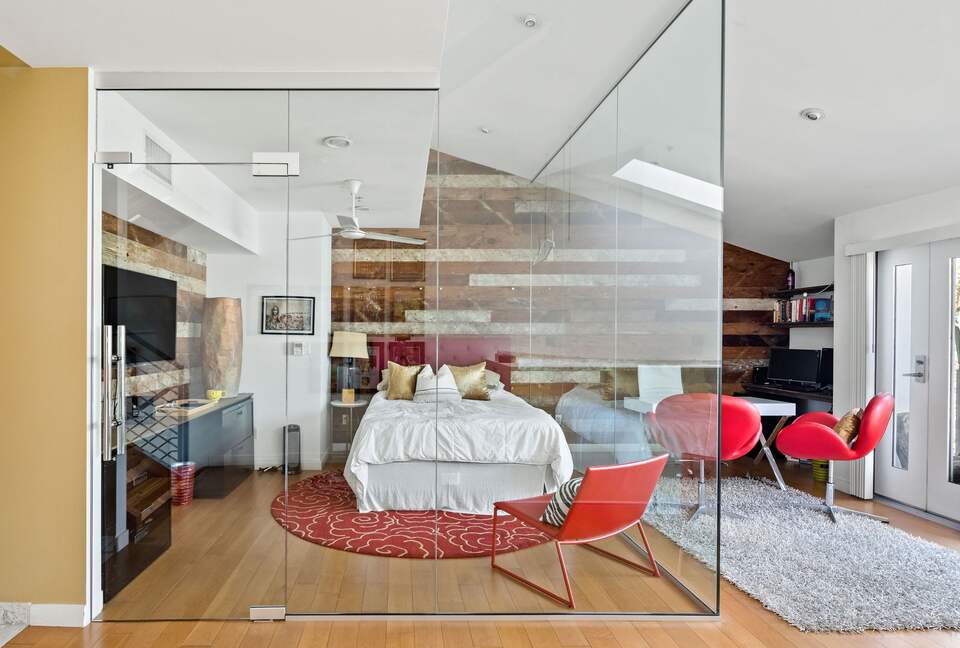 Luxurious 4-Story Beach Loft w/ Rooftop Perch - Los Angeles, California