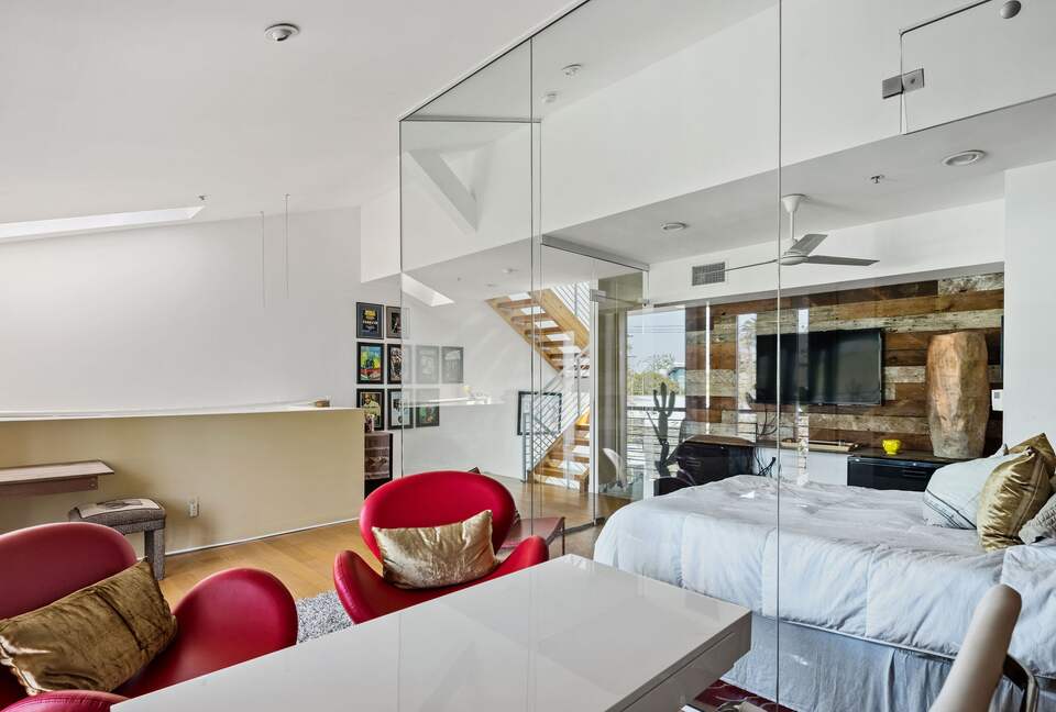 Luxurious 4-Story Beach Loft w/ Rooftop Perch - Los Angeles, California