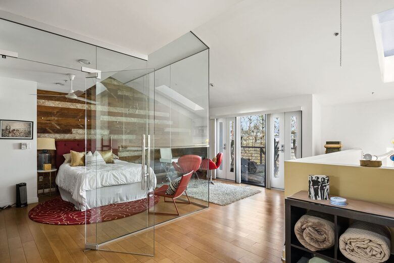 Luxurious 4-Story Beach Loft w/ Rooftop Perch - Los Angeles, California