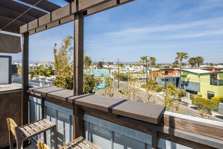 Luxurious 4-Story Beach Loft w/ Rooftop Perch - Los Angeles, California