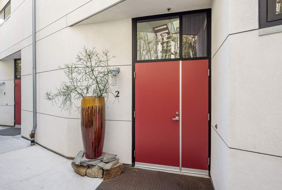 Luxurious 4-Story Beach Loft w/ Rooftop Perch - Los Angeles, California