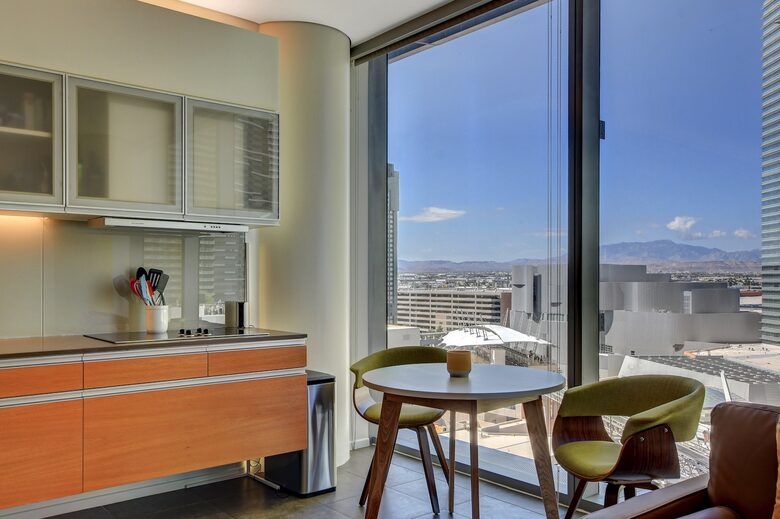 Las Vegas Studio Strip Living - Las Vegas, Nevada