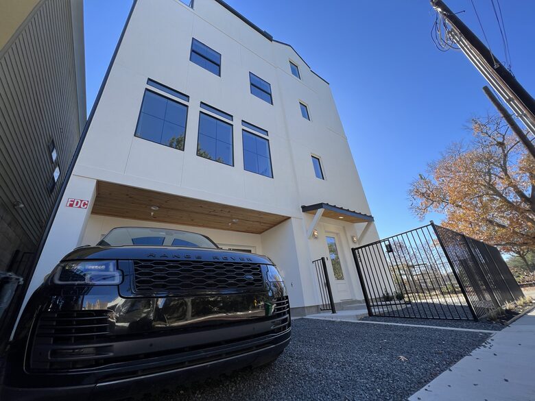 Luxe Home w/ Rooftop Terrace and Elevator - Houston, Texas