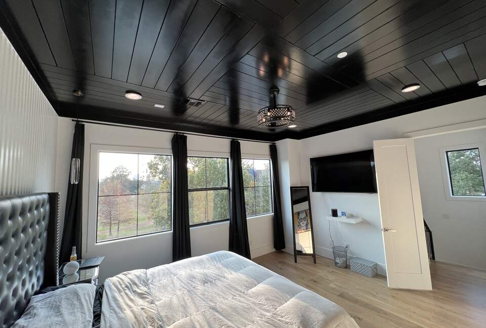 Luxe Home w/ Rooftop Terrace and Elevator - Houston, Texas