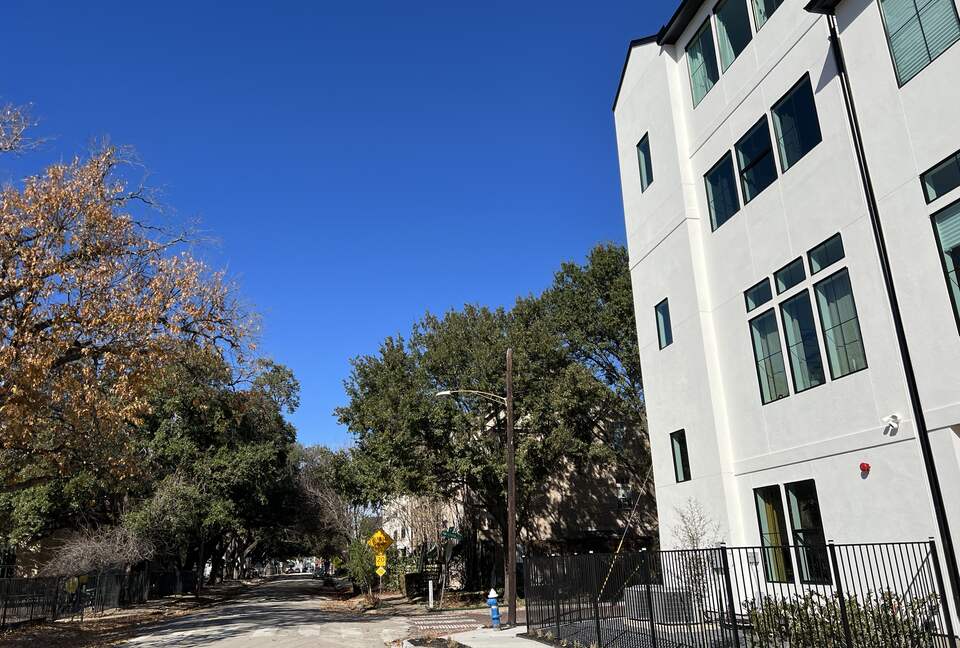 Luxe Home w/ Rooftop Terrace and Elevator - Houston, Texas