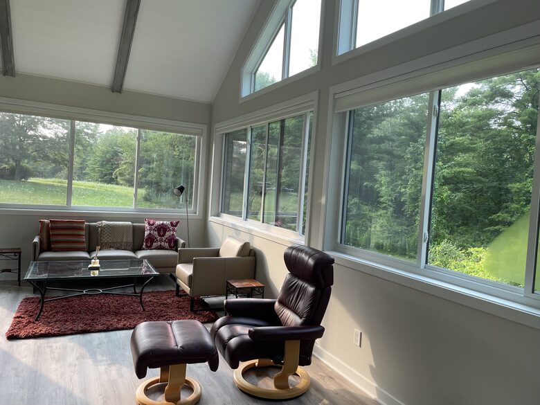 Contemporary Berkshires Retreat - Stockbridge, Massachusetts