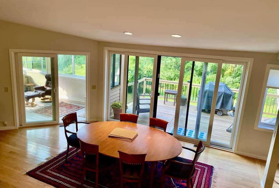 Contemporary Berkshires Retreat - Stockbridge, Massachusetts