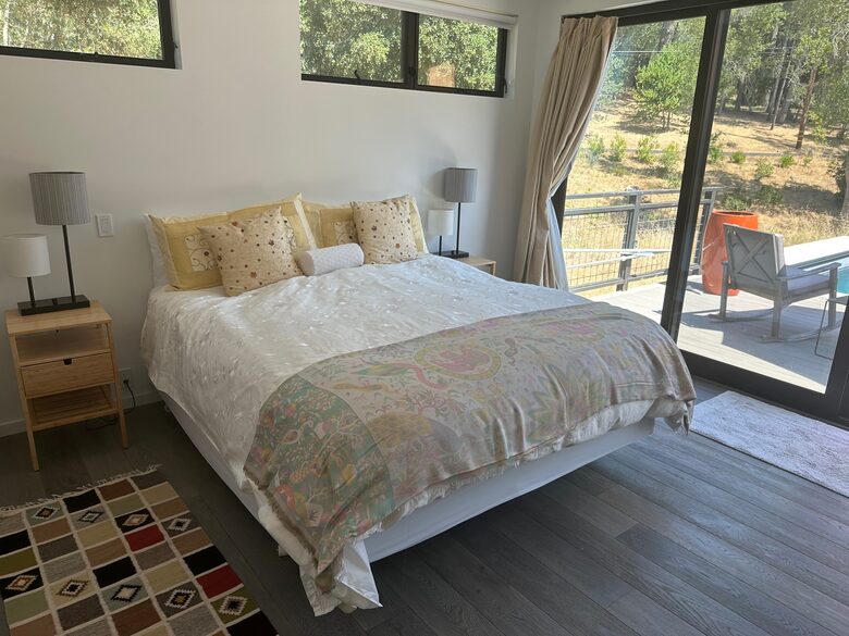 Sonoma Valley Modern Retreat - Kenwood, California