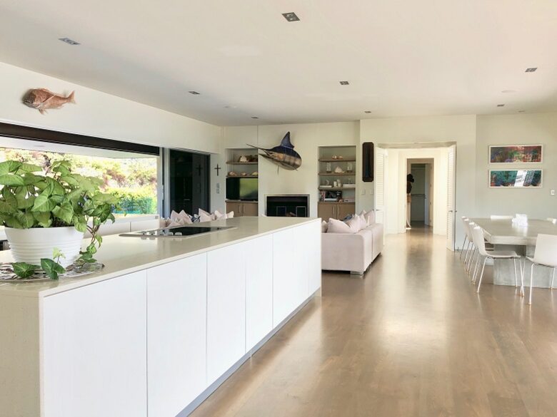 Oke Beach House - Hikurangi, New Zealand