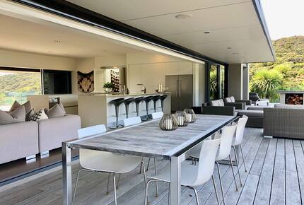 Oke Beach House - Hikurangi, New Zealand