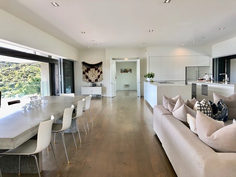 Oke Beach House - Hikurangi, New Zealand