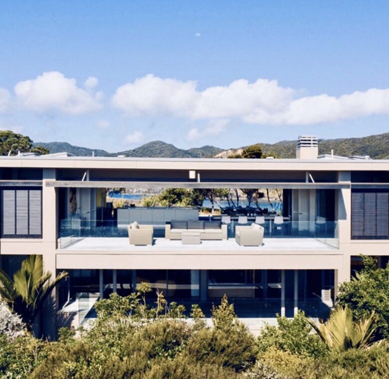 Oke Beach House - Hikurangi, New Zealand