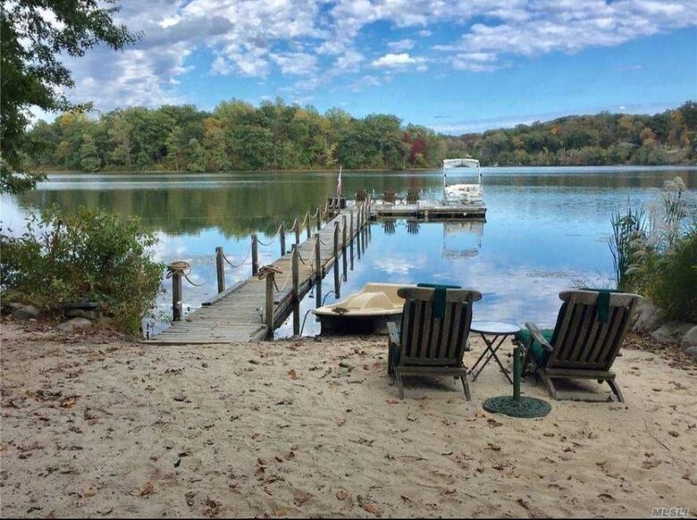 Gorgeous Lakefront Home w/ Private Beach & Dock - Monroe, New York