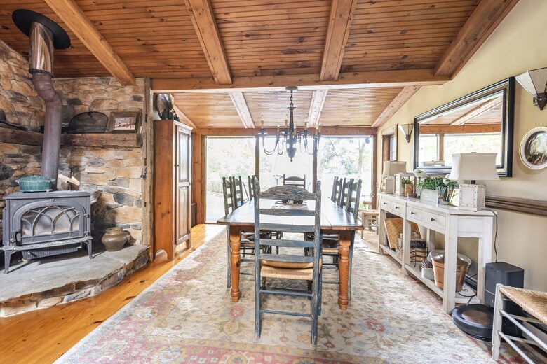 Gorgeous Lakefront Home w/ Private Beach & Dock - Monroe, New York