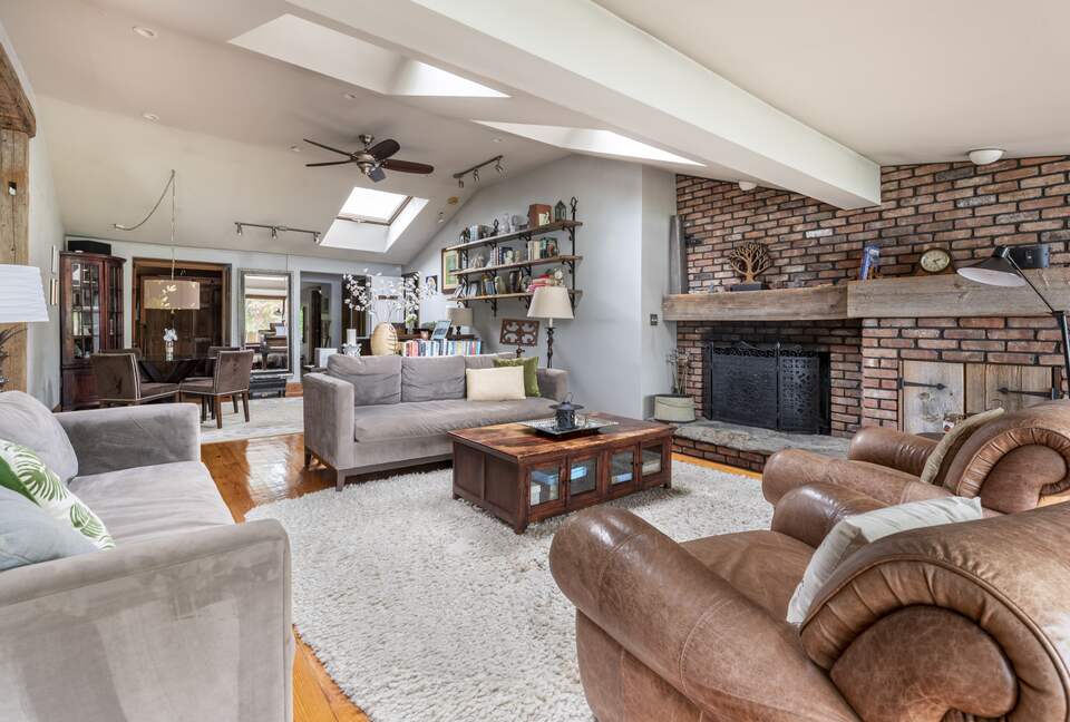 Gorgeous Lakefront Home w/ Private Beach & Dock - Monroe, New York