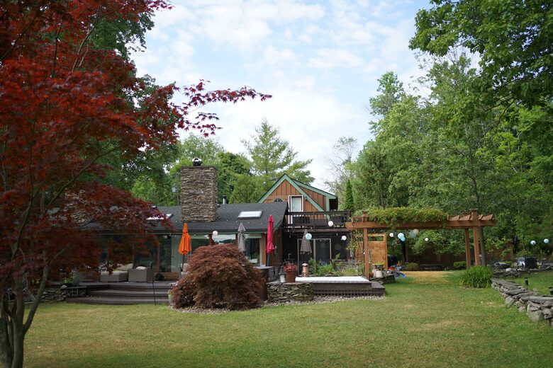 Gorgeous Lakefront Home w/ Private Beach & Dock - Monroe, New York