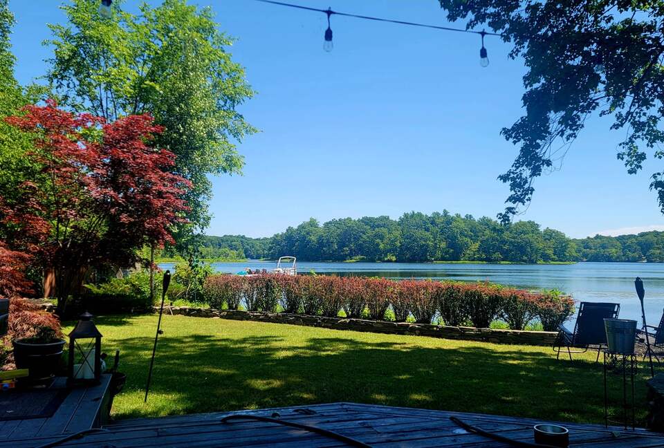 Gorgeous Lakefront Home w/ Private Beach & Dock - Monroe, New York