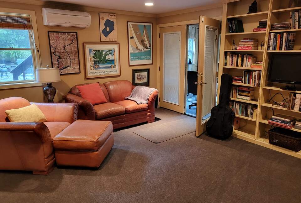 Gorgeous Lakefront Home w/ Private Beach & Dock - Monroe, New York