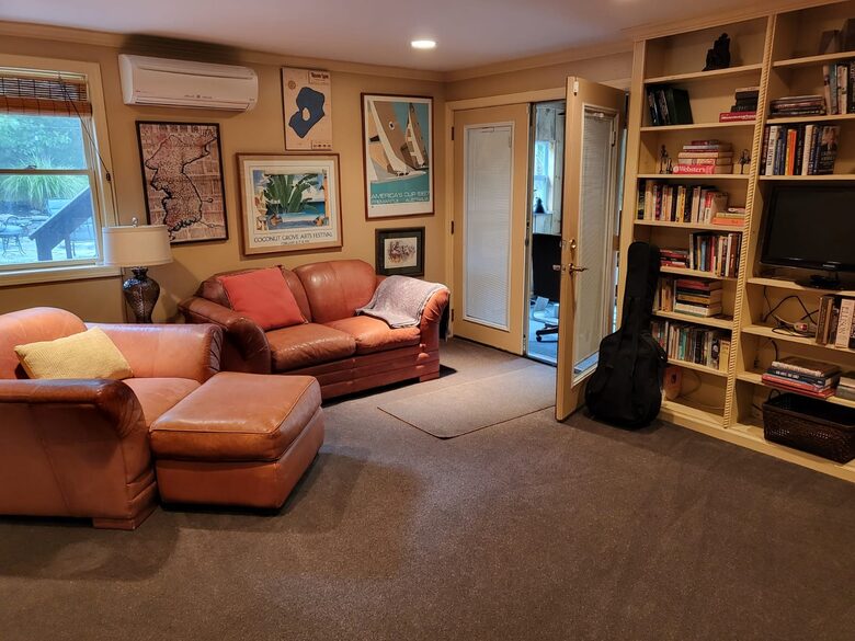 Gorgeous Lakefront Home w/ Private Beach & Dock - Monroe, New York