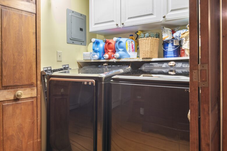 Gorgeous Lakefront Home w/ Private Beach & Dock - Monroe, New York