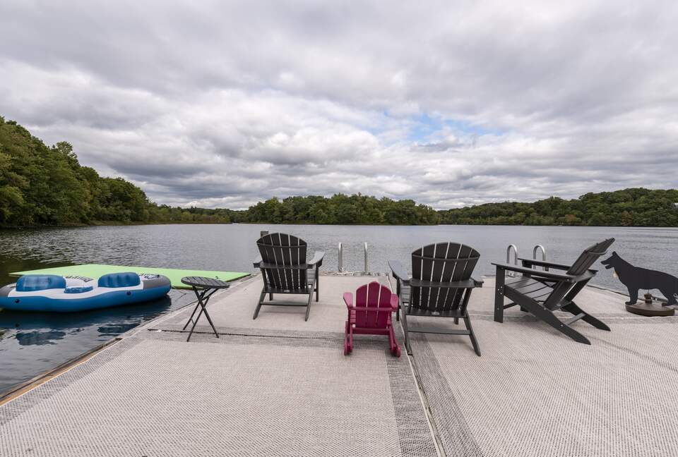 Gorgeous Lakefront Home w/ Private Beach & Dock - Monroe, New York