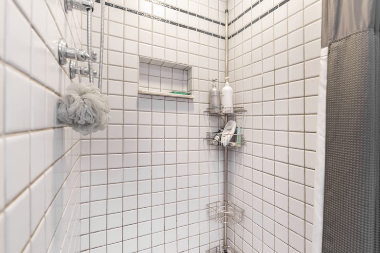 Gorgeous Lakefront Home w/ Private Beach & Dock - Monroe, New York