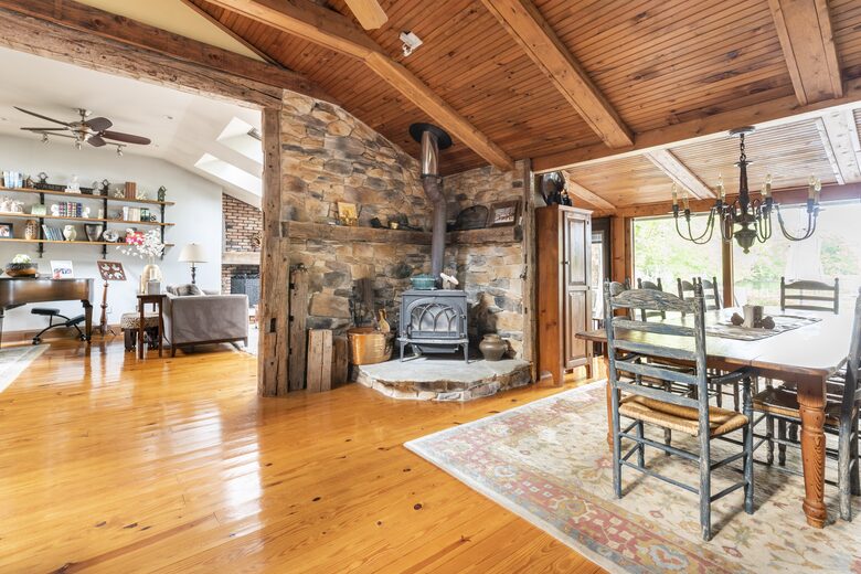 Gorgeous Lakefront Home w/ Private Beach & Dock - Monroe, New York