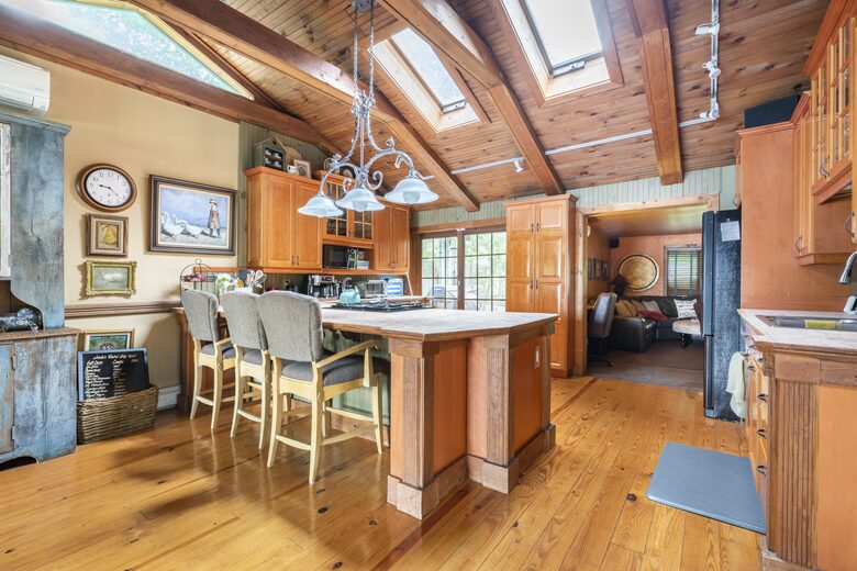 Gorgeous Lakefront Home w/ Private Beach & Dock - Monroe, New York