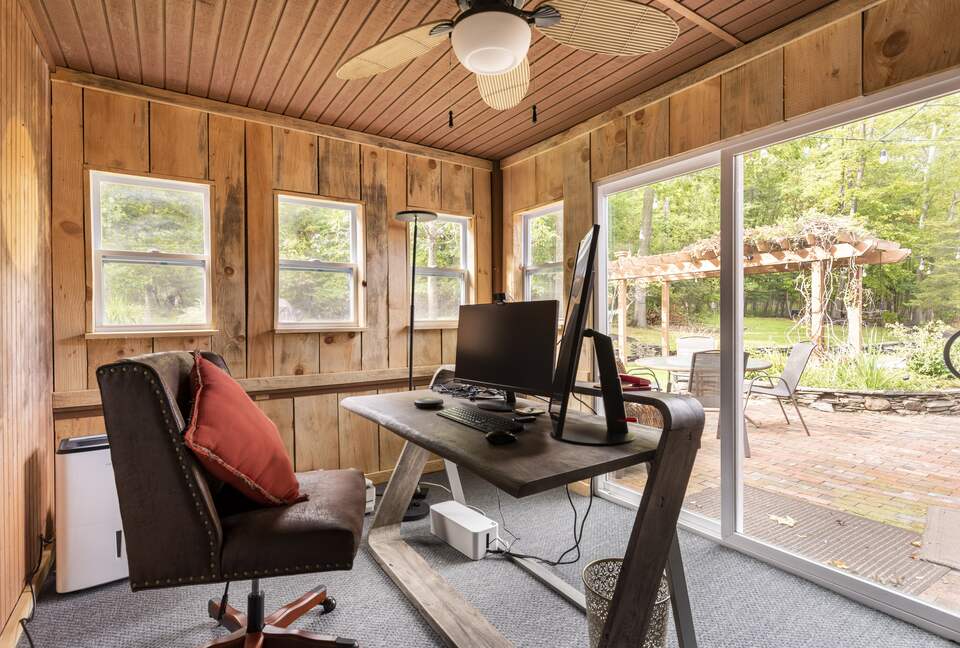 Gorgeous Lakefront Home w/ Private Beach & Dock - Monroe, New York