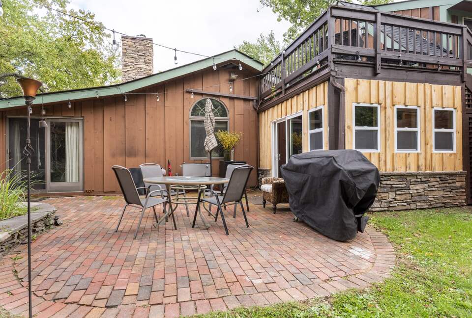 Gorgeous Lakefront Home w/ Private Beach & Dock - Monroe, New York