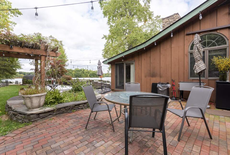 Gorgeous Lakefront Home w/ Private Beach & Dock - Monroe, New York