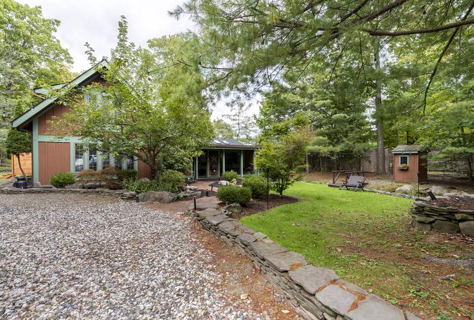 Gorgeous Lakefront Home w/ Private Beach & Dock - Monroe, New York