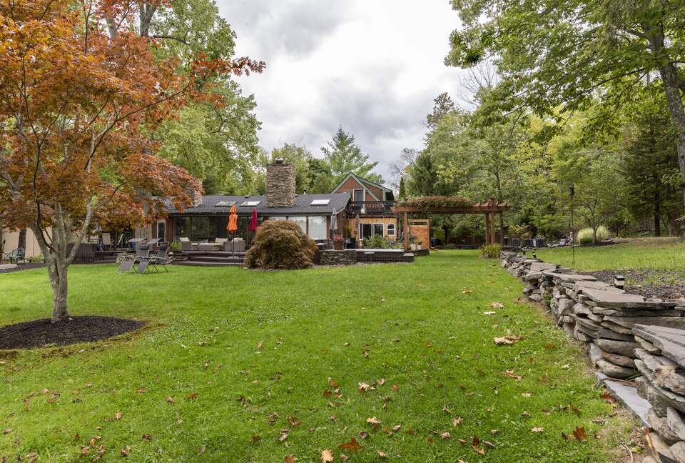 Gorgeous Lakefront Home w/ Private Beach & Dock - Monroe, New York