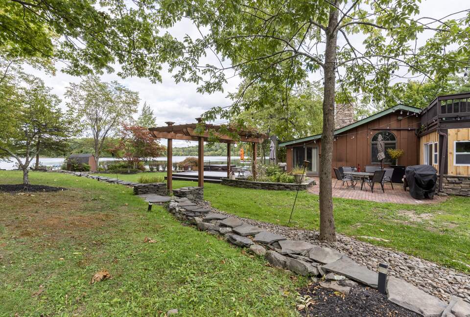 Gorgeous Lakefront Home w/ Private Beach & Dock - Monroe, New York