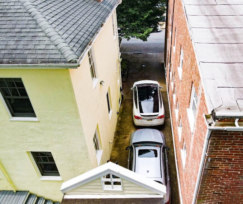 Charming Annapolis Retreat | Walk to the Naval Academy and Annapolis City Dock - Annapolis, Maryland