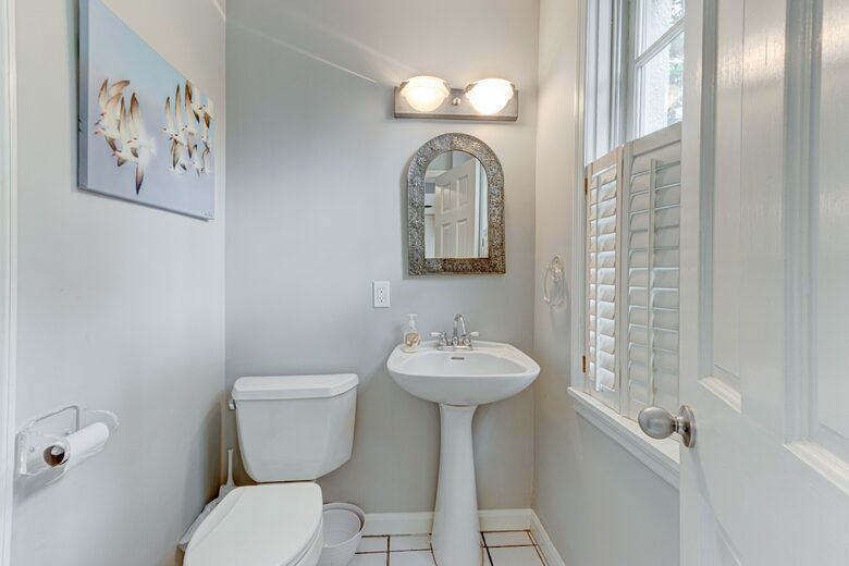 Charming Annapolis Retreat | Walk to the Naval Academy and Annapolis City Dock - Annapolis, Maryland