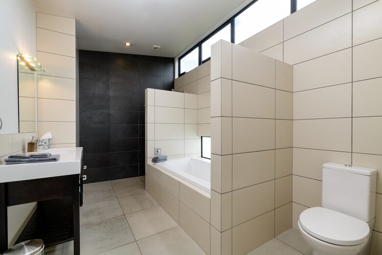 Dunalistair House at The Kinloch Club Golf Course, New Zealand - Kinloch, New Zealand