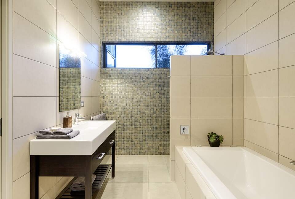 Dunalistair House at The Kinloch Club Golf Course, New Zealand - Kinloch, New Zealand