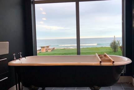 Cloud Nine | Beachfront Retreat - Karitane, New Zealand