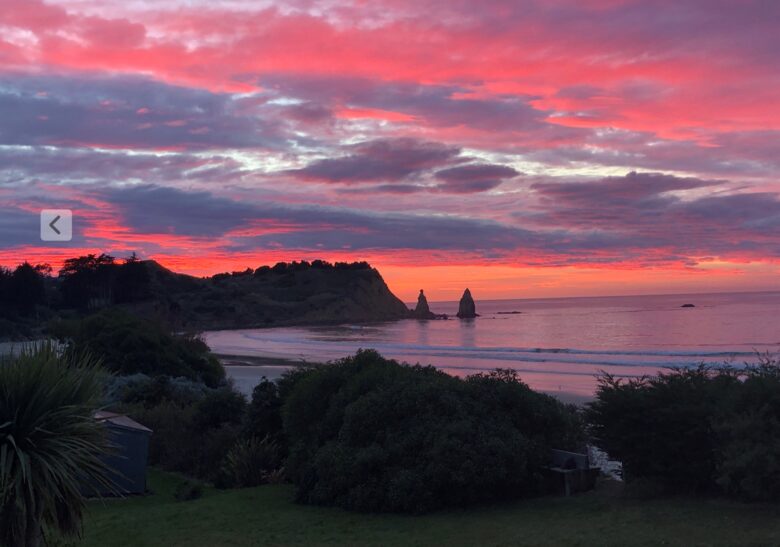 Cloud Nine | Beachfront Retreat - Karitane, New Zealand