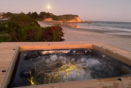 Cloud Nine | Beachfront Retreat - Karitane, New Zealand