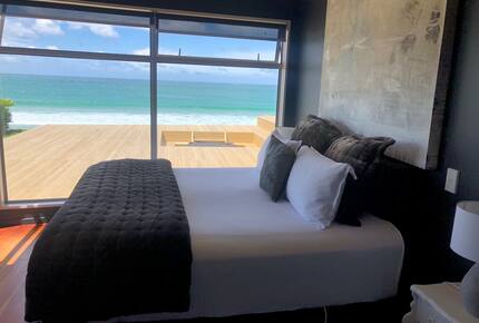 Cloud Nine | Beachfront Retreat - Karitane, New Zealand